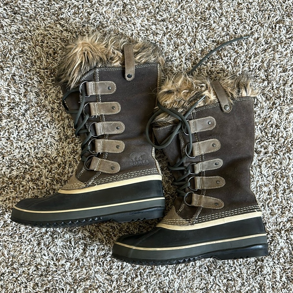 Sorel Joan of Arctic waterproof boots